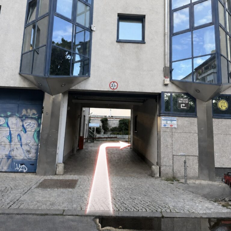 Einfahrt Mehlitzstraße 5 in Berlin-Wilmersdorf: durch die Durchfahrt in den Hof, dort rechts über die Laderampe zum Eingang der Streetwise Academy